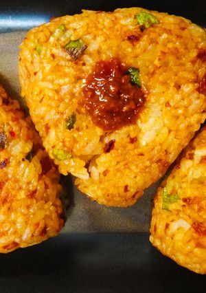 具のソース肉味噌風そぼろで焼きおにぎり-レシピのメイン写真