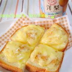A picture of 洋梨缶deデザートピザトースト.