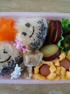 栗拾い「おにぎりキャラ弁」〜♬-レシピのメイン写真