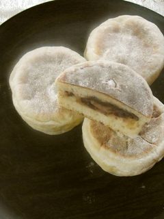 お焼き風☆おはぎまるごと☆あんパン-レシピのメイン写真