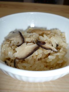 炊飯器で炊くキノコおこわ-レシピのメイン写真