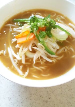 サッポロ一番deカレーちゃんぽん！-レシピのメイン写真