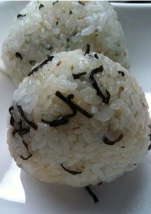 塩昆布おにぎり-レシピのメイン写真