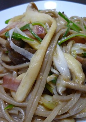お蕎麦で！きのことネギの柚子胡椒パスタ♪-レシピのメイン写真
