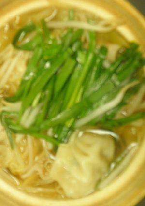 麺つゆで薄味のぎょうざ鍋！-レシピのメイン写真