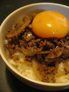 そぼろ牛丼-レシピのメイン写真