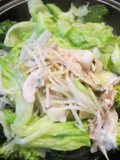 タジン鍋で♪豚バラとお野菜たっぷり蒸し-レシピのメイン写真