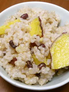 さつまいもと小豆入り炊き込みごはん-レシピのメイン写真