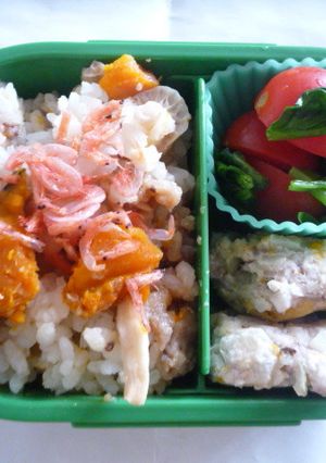 茸御飯＆チキンボール★炊飯器１つで♪-レシピのメイン写真