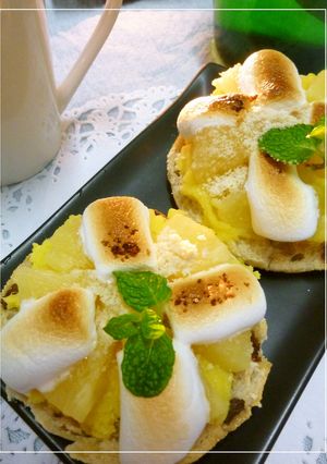 パインを乗せたスイートポテトふるぱん-レシピのメイン写真