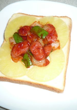 パイン缶でお花トースト☆酢豚風-レシピのメイン写真