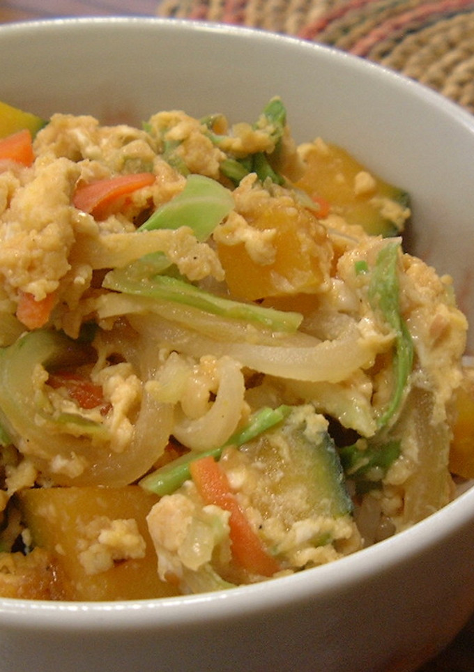 野菜と卵のオイスターソース味噌丼★゛-レシピのメイン写真