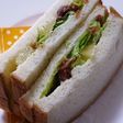 南国風?やきとり×パインのサンドイッチ♪
