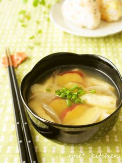 *サツマイモのお味噌汁*-レシピのメイン写真