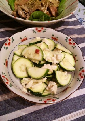 ズッキーニと崩し豆腐の梅昆布茶和え-レシピのメイン写真