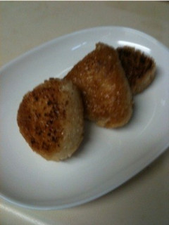 簡単バター風味の焼きおにぎり-レシピのメイン写真