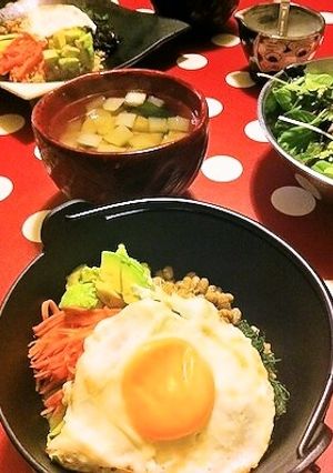 手抜きver. 石焼納豆ビビンバ-レシピのメイン写真