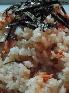 ♪焼き鮭の混ぜご飯♡おにぎりでも♪-レシピのメイン写真