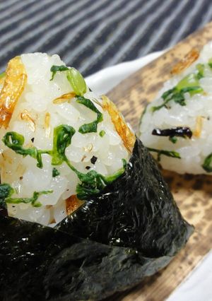 味わい～旨味！桜えび香ばしいおにぎり♪-レシピのメイン写真