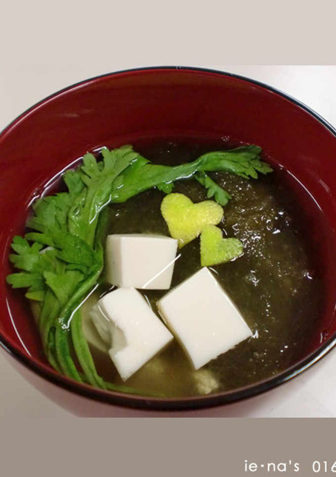 春菊ととろろ昆布のお吸い物-レシピのメイン写真