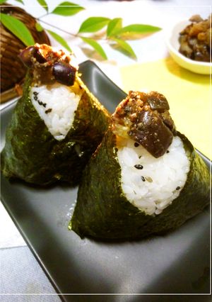 ゆかり味噌風味*茄子のおにぎり-レシピのメイン写真