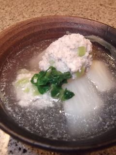 体が温まります♡かぶと鶏団子のスープ-レシピのメイン写真