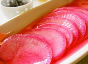 常備菜✽紅しぐれ大根(赤大根)甘酢漬け-レシピのメイン写真