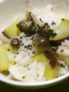 さつま芋としめじの炊き込みご飯♡-レシピのメイン写真
