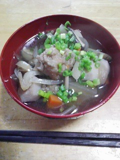 鶏ゴボウつくねとキノコいっぱい汁♪-レシピのメイン写真