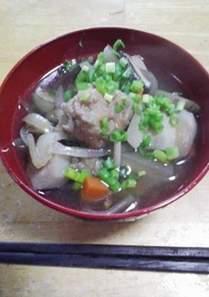 鶏ゴボウつくねとキノコいっぱい汁♪-レシピのメイン写真