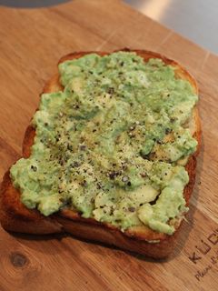 アボカドのっけトースト。-レシピのメイン写真