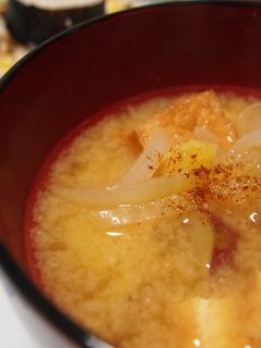 さつまいもと厚揚げのお味噌汁-レシピのメイン写真