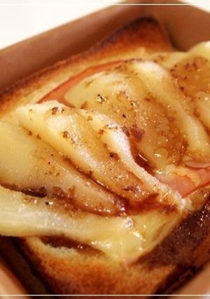 洋ナシのハムチーズトースト-レシピのメイン写真