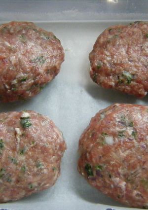 パセリ風味～ミニ肉団子とミニハンバーグ-レシピのメイン写真
