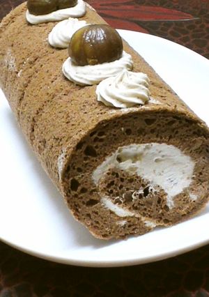 甘栗とココアのモンブラン風味ロールケーキ-レシピのメイン写真