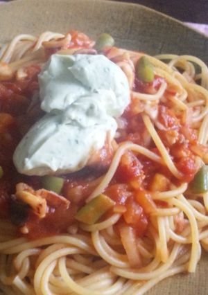 クリームチーズとバジルのトマトパスタ-レシピのメイン写真