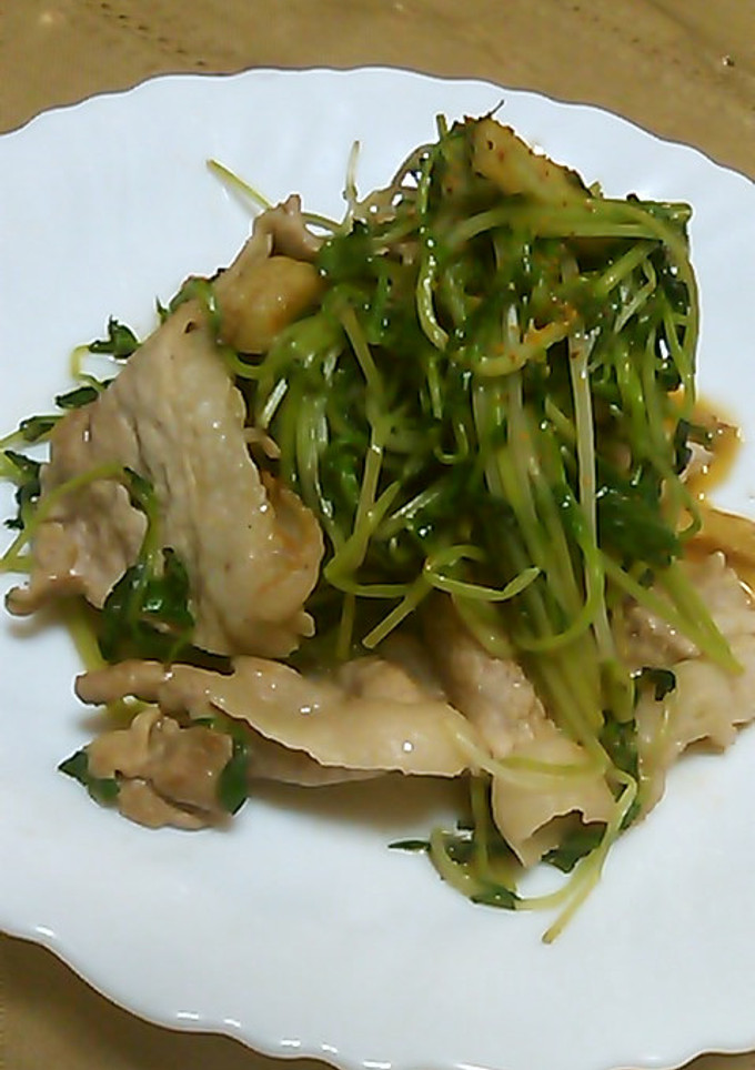豆苗と豚肉の炒め-レシピのメイン写真