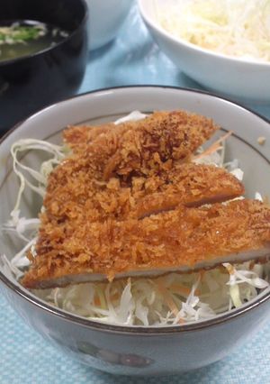 キャベツとトンカツの激ウマ豚キャベ丼-レシピのメイン写真