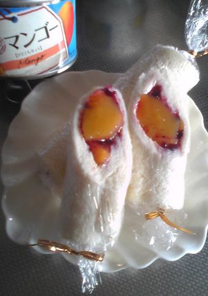 国分のマンゴー缶で、ロールサンド-レシピのメイン写真