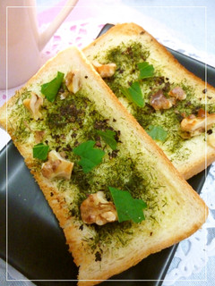 青海苔*紫蘇*胡桃 甘い和トースト-レシピのメイン写真