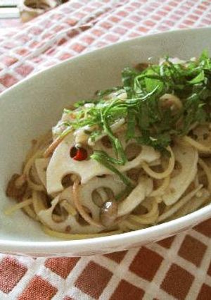 本日のパスタブランチ☆蓮根とキノコ-レシピのメイン写真