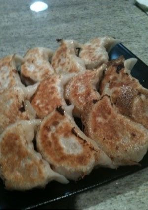 皮も手作り♪(´ε｀ )もちもち餃子-レシピのメイン写真