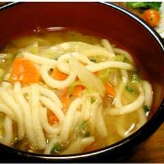 รูปของ 煮るだけ！野菜のあったか味噌うどん★゛