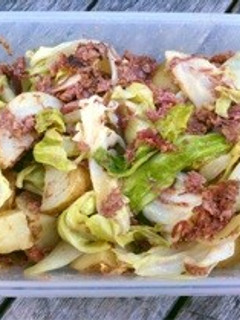 コンビーフとじゃがキャベツ炒め-レシピのメイン写真