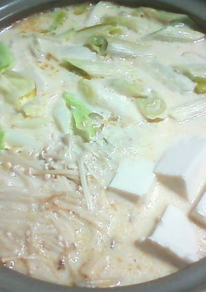 豆乳で作る♪簡単♪冬のほっこり豆乳鍋-レシピのメイン写真