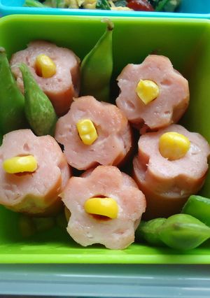 お弁当にかわいいお花のフランクフルト♪-レシピのメイン写真