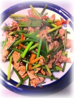 美味~☆豚肉とにんにくの芽の炒め物-レシピのメイン写真