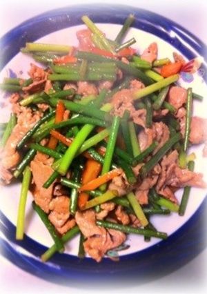 美味～☆豚肉とにんにくの芽の炒め物-レシピのメイン写真