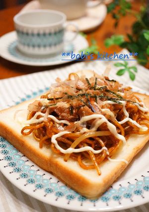 リメイク♡簡単♪焼きそばトースト-レシピのメイン写真