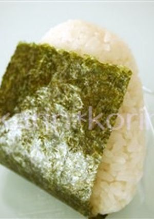 塩コンのピリ辛おにぎり-レシピのメイン写真